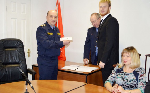В Серпухове вручили удостоверения новым внештатным инспекторам Госадмтехнадзора Московской области