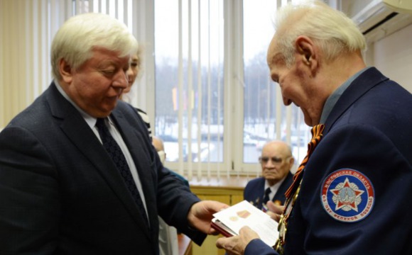 Состоялось первое награждение ветеранов юбилейными медалями в честь 70-летия Победы