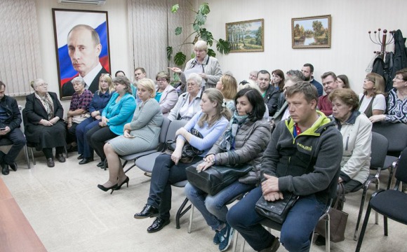 Глава Красногорского района Михаил Сапунов встретился с жителями Ильинского