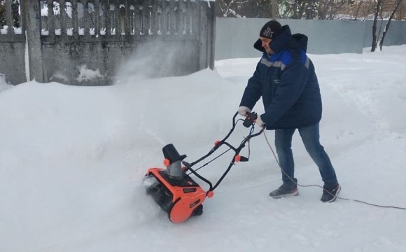 Военные коммунальщики филиала ФГБУ «ЦЖКУ» Минобороны России по Московскому военному округу обеспечивают своевременную работу по очистке снега