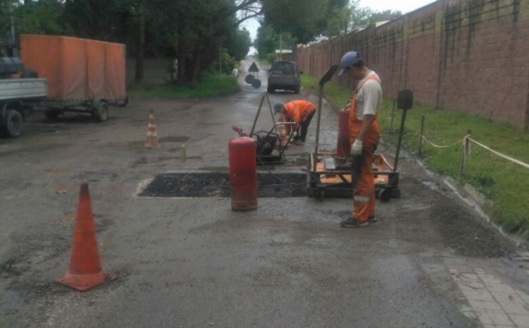 Ямочный ремонт в Красногорске: за две недели в округе ликвидировано 1540 повреждений дорожного плотна