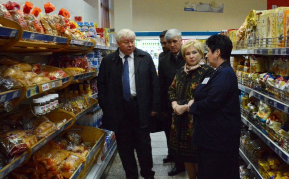 Член Совета Федерации Лидия Антонова провела мониторинг цен в Красногорске