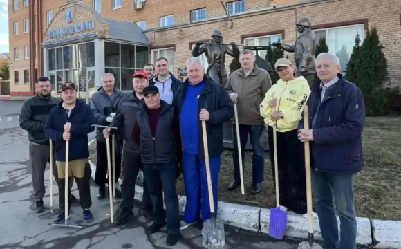 Сотрудники АО «Водоканал» присоединились к месячнику благоустройства