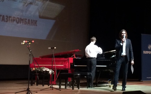 Дмитрий Маликов провёл урок музыки для детей в ДК «Подмосковье»