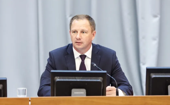 Дмитрий Волков провел расширенное оперативное совещание по итогам отчета перед жителями и задачам летнего периода