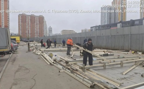 Самовольно построенные торговые павильоны демонтировали в Павшинской пойме