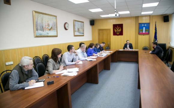Михаил Сапунов провел совещание по строительству детских садов
