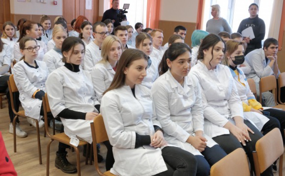 В Красногорске провели ярмарку вакансий для студентов