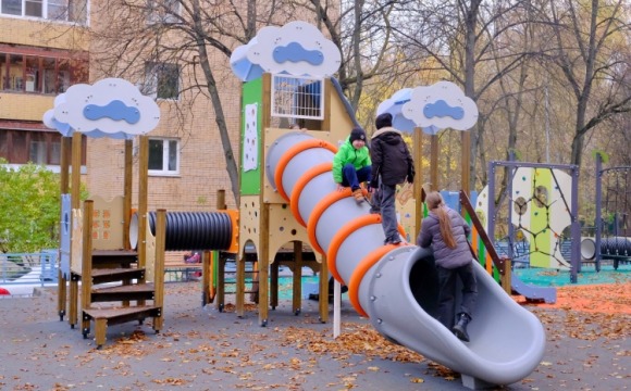 В Красногорске появилась новая детская площадка