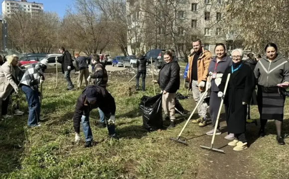 Сотрудники «Красногорской теплосети» приняли участие в месячнике чистоты