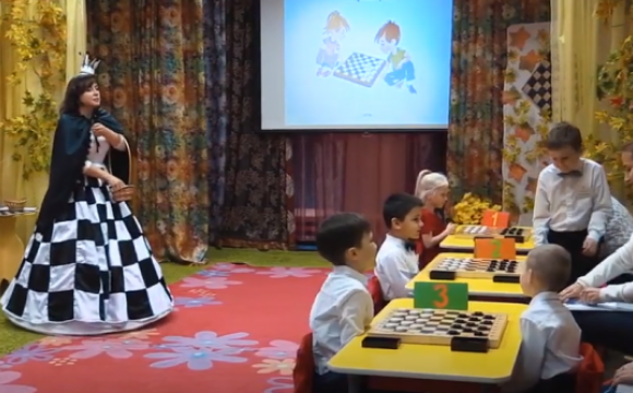 Дошкольники Красногорска приняли участие в турнире по шашкам