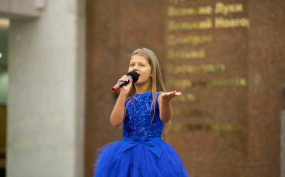 Юные вокалистки из Подмосковья стали участницами патриотического концерта в Музее Победы