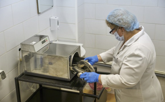 В лаборатории красногорского КВД начали делать анализы на коронавирус