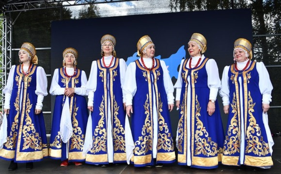 На Ивановских прудах проходит пятый межрегиональный фестиваль национальных культур «АртФолк России»