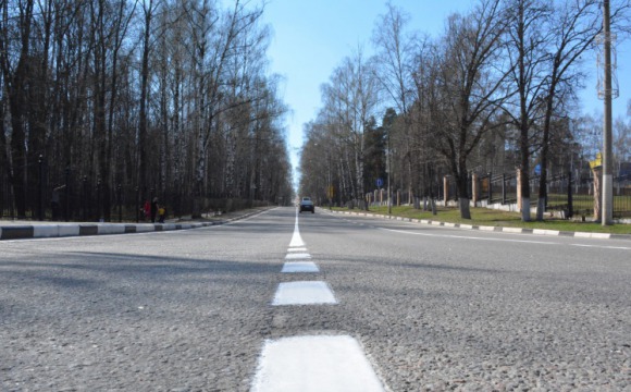 Разметку проезжей части и пешеходных переходов обновят до конца мая