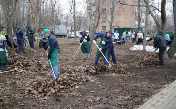 В Московской области более 300 тысяч человек приняли участие в муниципальных субботниках