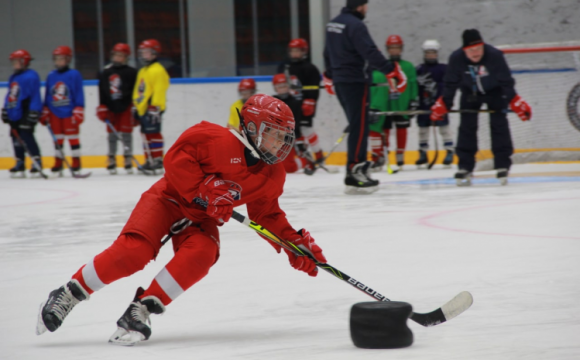 Юные хоккеисты из Красногорска откроют игровой сезон в эти выходные