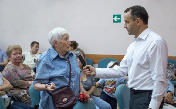 В 15 школе прошла встреча главы Красногорского района с жителями