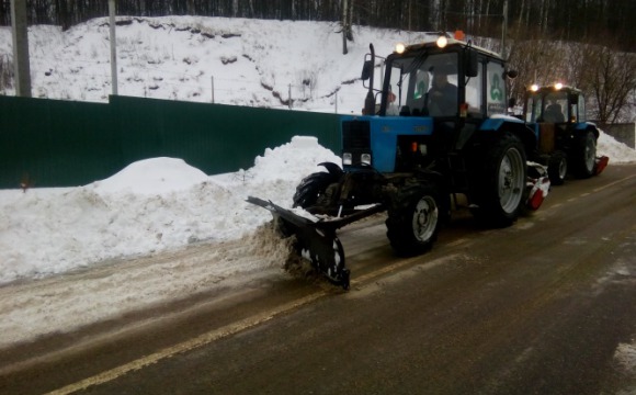 «Красногорская городская служба» очищает территорию города от снега