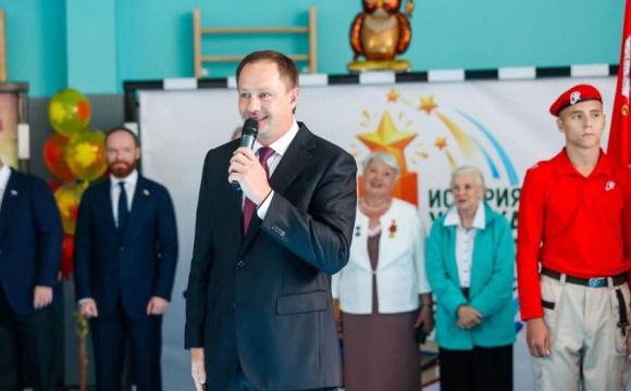 Дмитрий Волков и Сергей Колунов открыли обновленную гимназию №2 в День знаний