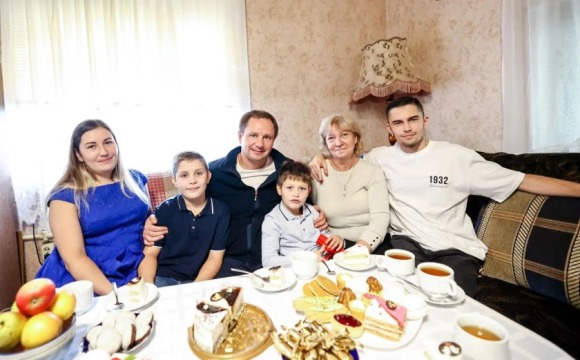 Дмитрий Волков навестил семью Романовых