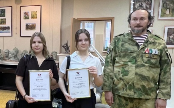 Победителей конкурса детского рисунка «Мой папа – Герой» наградили в Красногорске