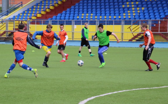 Шесть футболистов – участников проекта «Стань частью «Зоркого» – сыграют 8 мая в товарищеском матче с профессионалами из ФК «Зоркий»
