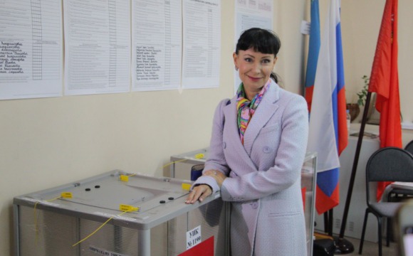 Нонна Гришаева: "Надо не только сниматься в кино про выборы, но и выбирать реально"