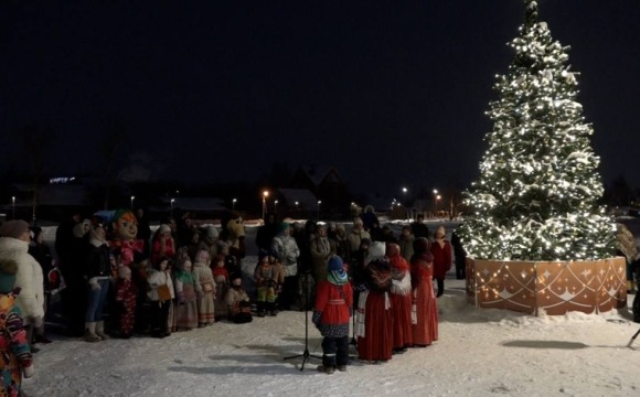 Традиционные святки отметили на обновленной набережной в поселке Красногорска