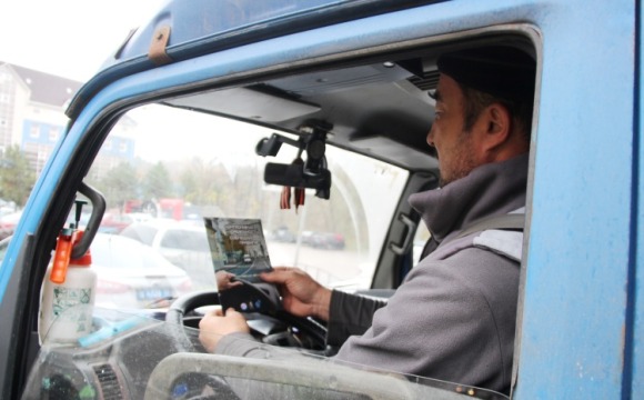 Уважаемые водители Подмосковья! Наступили входные ! Планируя поездки за город, помните о безопасности на дорогах!