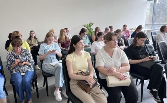 Прием граждан в формате выездной администрации прошел на Красногорской трикотажной мануфактуре