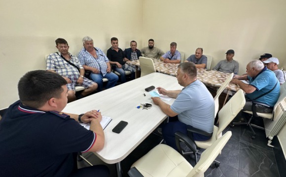 Сотрудники Госавтоинспекции Красногорска провели беседы с водителями общественного транспорта