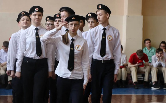 Конкурс среди школьников «Смотр строя и песни» прошел в Красногорске