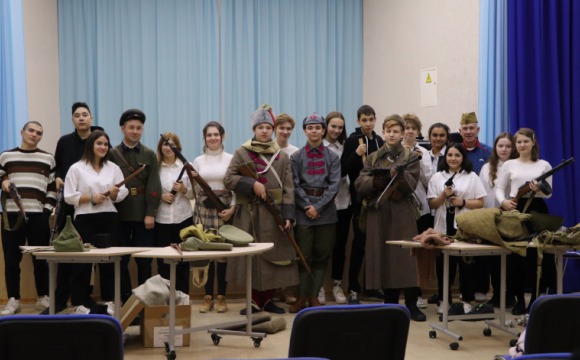 Ученикам Опалиховской школы провели урок «живой истории»