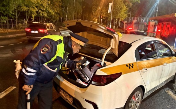 В рамках проводимых специальных мероприятий, сотрудники Госавтоинспекции Подмосковного Красногорска, осуществили серию профилактических досмотровых проверок транспортных средств