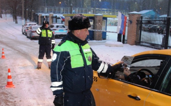 В ПОДМОСКОВНОМ КРАСНОГОРСКЕ ВОДИТЕЛЯМ НАПОМНИЛИ, ЧТО «АЛКОГОЛЬ ИСКАЖАЕТ РЕАЛЬНОСТЬ»!