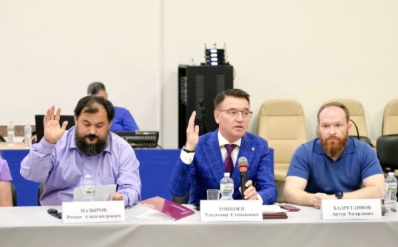 Пять месяцев в делах: красногорские общественники отчитались о гуманитарных отгрузках и взяли под контроль экологию города