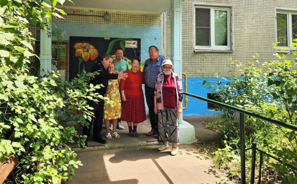 Госжилинспекция в содружестве с УК помогла жителям Красногорска и Щёлкова оборудовать безбарьерные пути к своим домам