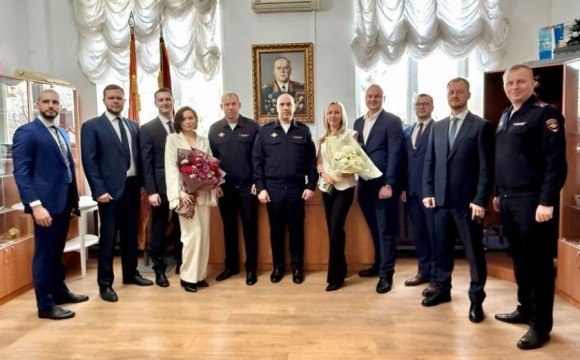 Начальник УМВД России по г.о. Красногорск поздравил сотрудников отдела экономической безопасности и противодействия коррупции с днем создания службы