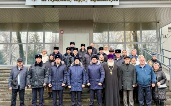 Полицейские в Красногорске почтили память погибших при выполнении служебных обязанностей сотрудников органов внутренних дел