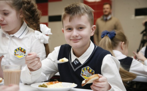 Качество питания в школах проверили уже свыше 45 тыс. подмосковных родителей