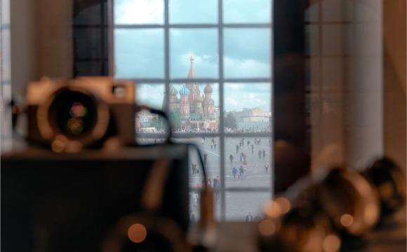 «Швабе» откроет москвичам мир профессиональной фотографии с объективами «Зенит»