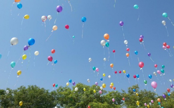 Негативные последствия массового запуска в небо гелиевых воздушных шариков