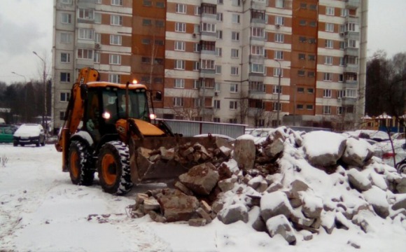 С улицы Дачная вывезли строительный мусор