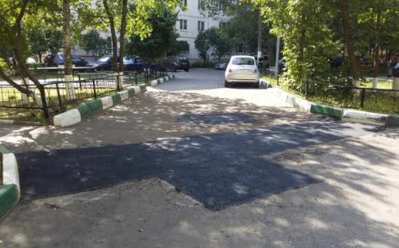 Более 3000 ям и дорожных дефектов устранили за июнь в Красногорске