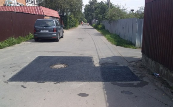 Ежедневно на дорогах Красногорска устраняют от 95 до 250 ям