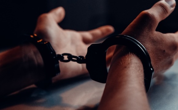 В Красногорске полицейские задержали мужчину подозреваемого в мошенничестве на сумму более миллиона рублей