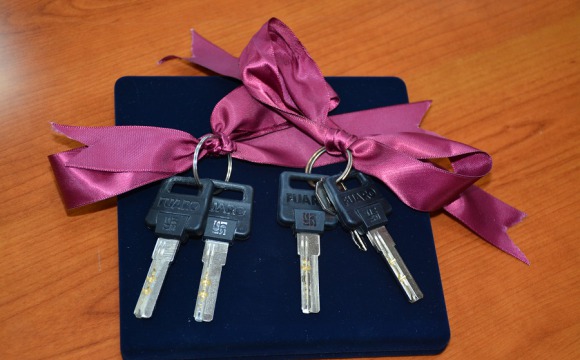 Красногорские дети, оставшиеся без попечения родителей получили ключи от квартир по программе «Жилище»