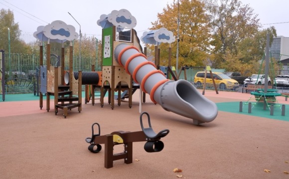 В Нахабино появился новый детский игровой комплекс