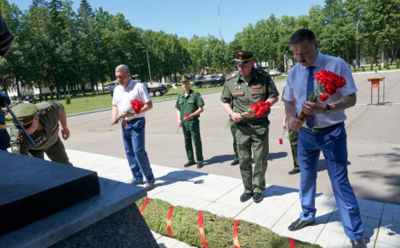 Красногорские военные почтили память павших в Великой Отечественной войне